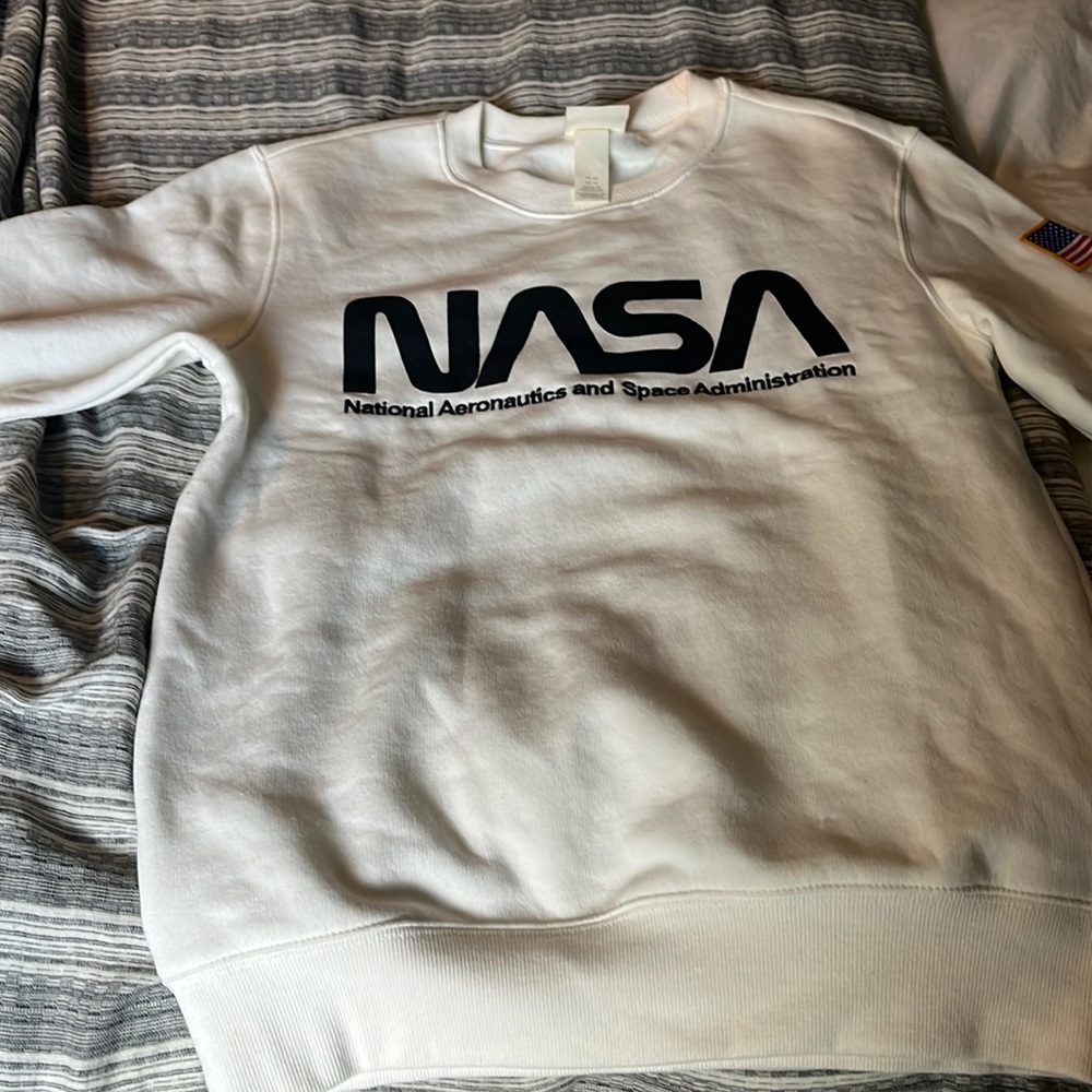NASA sweatshirt